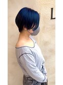 ネイビーブルー×ハンサムショート