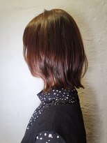 スクエアウーノ 博多(SQUARE＊UNO HAKATA)&nbsp;外ハネウルフボブ　艶感　小顔ショート　オレンジブラウンカラー