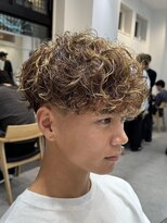 メンズパーマ波巻きスパイラルパーマシャドウパーマ韓国