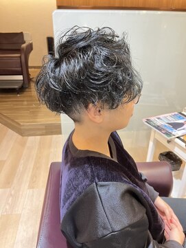 エル バイ ファースト(L by first) 【L by first】ツーブロックMIXパーマ×ブルーブラック