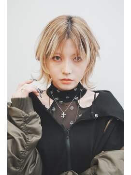 オブヘアーギンザ(Of HAIR GINZA) 小顔外ハネウルフレイヤー×ハイトーン×イメチェン20代30代