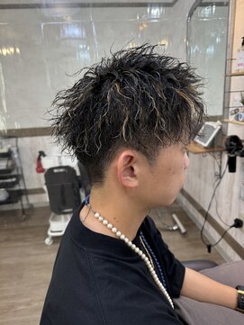 ヘアーリゾートガーデンバイトロント 船橋法典店(Hair Resort Garden by Toronto) ツイスト×メッシュ