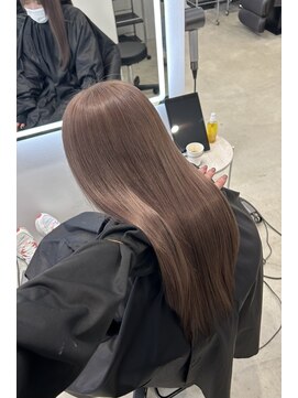 クオン 伊勢崎(QUON.) ショコラベージュ