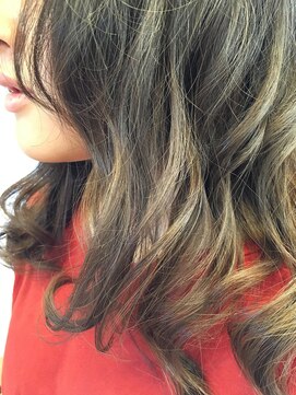 ペイジバイネオリーブ 吉祥寺店(Paige by Neolive) リアルクローズ×ハイライト