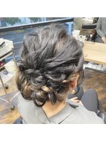 ガルボ ヘアー(garbo hair)&nbsp;【人気アレンジ♪】ゆるふわ＆ねじりアレンジ♪