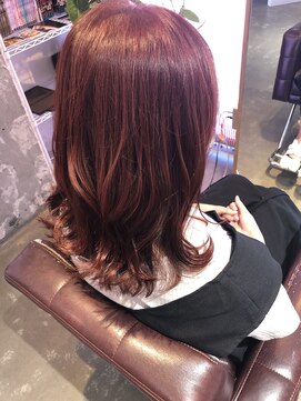 カーラヘアー(Cara-hair) キュートで可愛い髪色