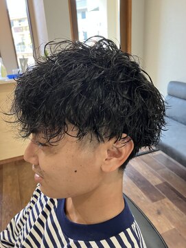 トイ(toi) 波巻きパーマ