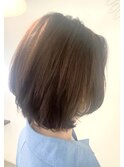 根本からしっかり伸ばす縮毛矯正