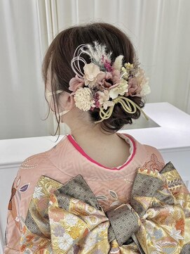 モカラ バイ レーコ(mokara by REKO) ふんわりシニヨン