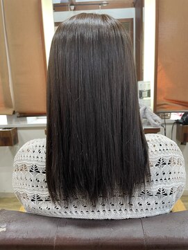 アローズ(arose) 赤みを抑えたカラー