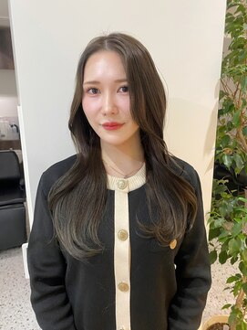 アオ(AO) ［設楽梨沙子］ワンカラーで叶うOlive brown