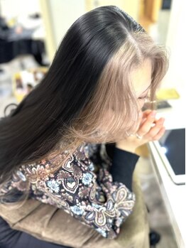 ミニルバイルルカ(minilu by LuLuca)の写真/ダメージレスな薬剤で傷みにくい◎あなたの魅力を引き出す髪色へ。LuLucaで上品艶カラーを手に入れて♪
