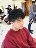 ツイストスパイラルパーマ束感ショートマッシュ縦落ちツイスパ