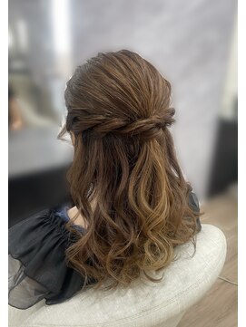 エルディ 大宮(eldy) ハーフアップ