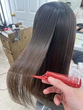 イチイ 巣鴨店(ichii) ウルツヤメテオ縮毛矯正