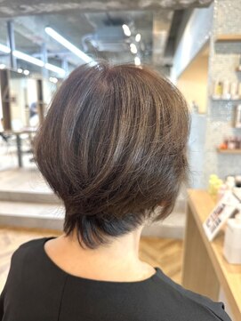 ロゴス 湖北本店(LOGOS) ミディアムヘア/暗めカラー/グランマッシュ/天王台
