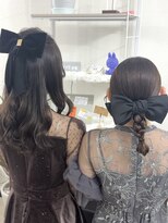 レーク(Re:K)&nbsp;ゆるふわハーフアップ×タイト三つ編みローポニー