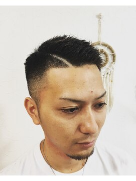 ヘアーデザイン ピニック(hair design P2C) メンズベリーショート＆ライン