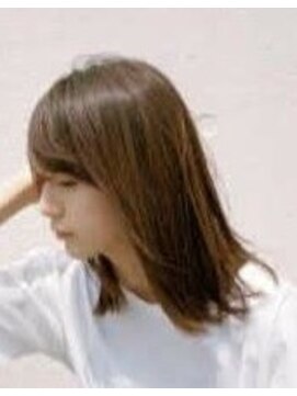 エム クゥール m.coeur ナチュラルセミロング