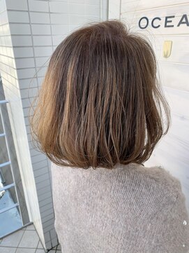 オーシャン(Ocean) [OCEAN Hair&Life藤原純] 明るい白髪染☆ハイライトカラーボブ☆