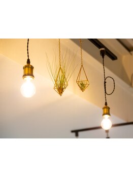 明るくアットホームな雰囲気が魅力のサロン☆一人一人に合わせたスタイルをご提案♪お気軽にお越しください