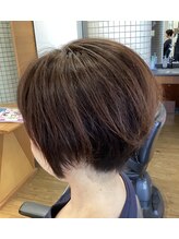 ヘアー トラスティ マリ HAIR TRUSTY MARI ショートグレイカラー