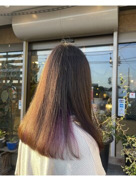 ルーミス バズヘアー(Loomis Buzzhair) ストカールとインナーカラー