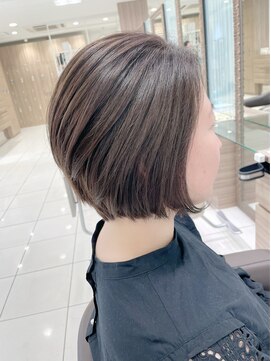 アッシュ 高円寺店(Ash) アッシュブラウンのまるみショートボブ★★