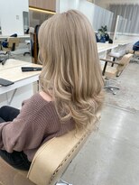 ニュート(Neut )&nbsp;ホワイトミルクティーベージュ/ハイトーンカラー/ケアブリーチ