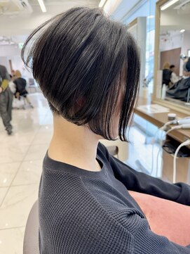 アッシュ 下北沢店(Ash) 刈り上げ前下がりボブ