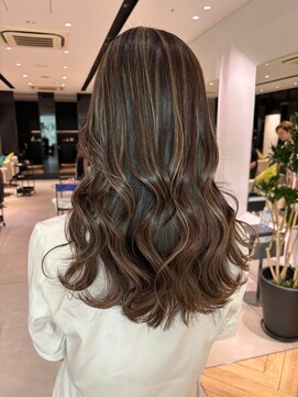 ステア ケース(stair case) 筋感ナチュラルハイライト髪質改善トリートメント