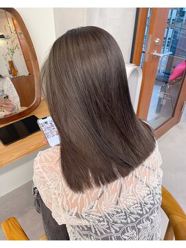 シキムーン 横浜(siki MOON) ブリーチカラー/greige[横浜/横浜駅]