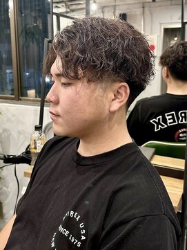 ガイ ラタン ウエスト(GUY lattan west) MEN’S HAIR/スパイラルパーマ/松戸駅/フェザーパーマ