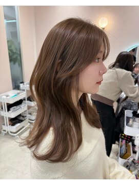 ヘーゼルベージュ、レイヤーカット　ブラウン　髪質改善