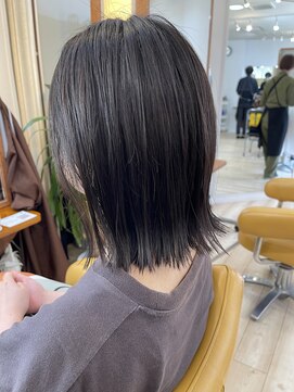 モリオ フロム ロンドン 成増店 【morio成増/児玉】ミディアム 切りっぱなし  外ハネ