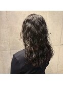 黒髪スパイラルパーマダークブルーデジタルパーマ暗髪強めパーマ