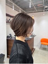 トーン(tone)&nbsp;首が綺麗に見えるレイヤードショートボブ