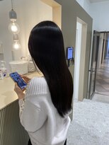 シュヴーブリヤン(cheveux brillants) 【美髪矯正で再現性100%艶髪】ブラックカラー×ストレートロング