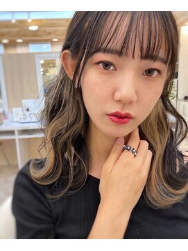 ヘアメイク アージュ 二日市店(HAIR MAKE age) シースルーバング＆インナーカラー＆ハイトーンカラー