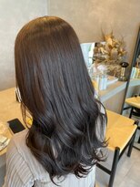 アチーブリス(achieve Liss) 毛先無造作ウェーブロング ツヤ髪暗髪寒色系カラー