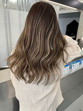 キング 梅田(K!ng) 梅田ハイライトカラー梅田グレージュカラー梅田エクステカラー