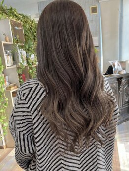 ヘアーデザインフアリ(Hair design fuari)の写真/平日限定クーポン多数☆平日の空いてる時間を、有効活用◎ゆったりサロンtimeを…♪お得にキレイが叶う！