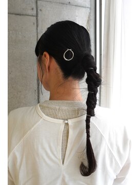 シィーム(cime) タイトアレンジ 編みおろし