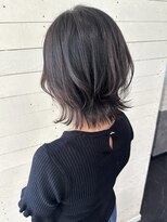 ルノン フィージュ(LUNON fieju)&nbsp;ミディアムウルフ/ひし形シルエット/外ハネくびれヘア