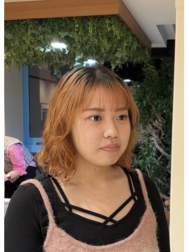 シアン 栄店(CYAN.) ゆるっと波巻き風ボブパーマ