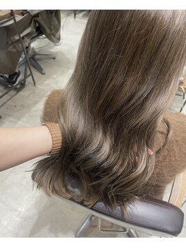 フェリア 渋谷(Feria) 【Feria 渋谷】イルミナ×ココアグレー "Tsuyuki"