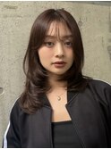 顔周りレイヤーカットグレージュカラーくびれボブショートカット