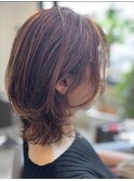 軽やかミディアムヘア