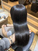 ジーナ 福岡天神(Zina) ミディアムヘア/暗めカラー/デザインカラー/髪質改善