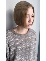 シー(The She's)&nbsp;mini bob×white beige